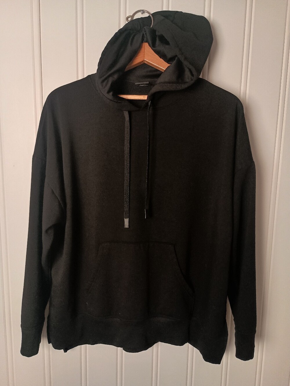 Athletic- Black Hoodie Sweatshirt - Classic Pullover- Size XL